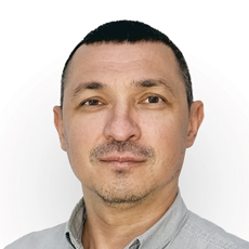 Александр Емельянов